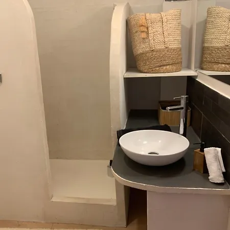 Apartment Dans Le Centre Medieval