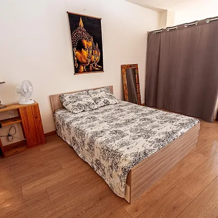 Dans Le Centre Medieval Apartment Hyeres