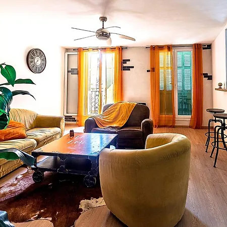 Dans Le Centre Medieval