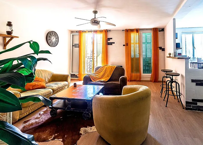 Dans Le Centre Medieval